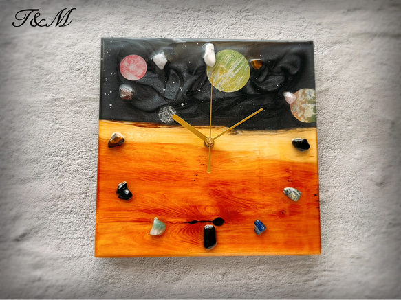 宇宙 ウッド レジン 壁掛け時計 (宇宙 / 星 / 惑星 / 木星 / スプレーアート )　【1点もの】 1枚目の画像