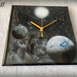もう一つ地球 宇宙 レジン 壁掛け時計 (宇宙 / 星 / 惑星 / 地球 / スプレーアート )　【1点もの】 2枚目の画像