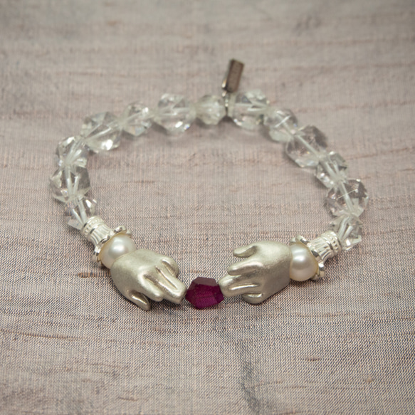 人形たちの花園ブレスレット　ルビー　silver925 1枚目の画像