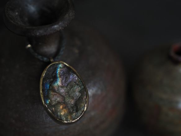 labradorite brass necklace (higasa) 1枚目の画像