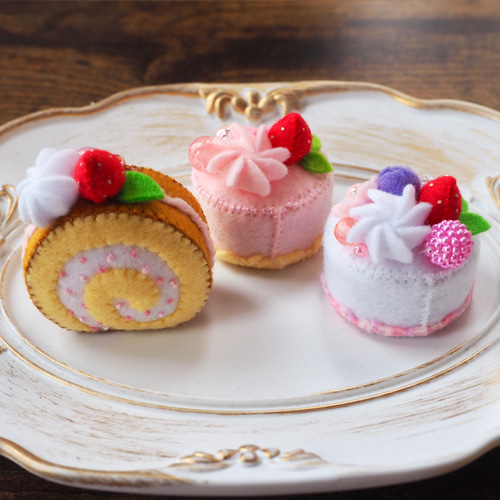 フェルトケーキ2個＆ロールケーキ1個＆クッキー5個セット 雑貨
