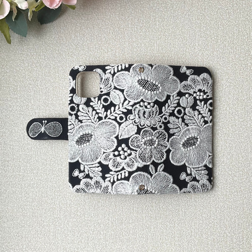 ミナペルホネン smile flower iPhoneケース iPhoneケース