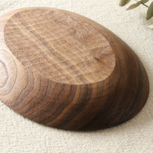 木のオーバル皿（ウォールナット）#ODG-BW-02 7枚目の画像