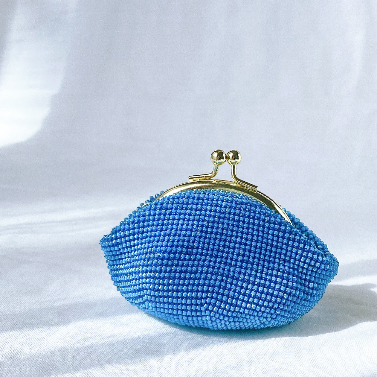 ビーズのがま口 ビーズ刺繍のがま口 1 ピンク マチなしポーチ | iichi 日々の