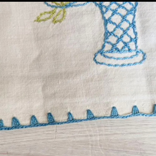 フランスアンティーク*ヴィンテージ*花かご刺繍*手刺繍*かご