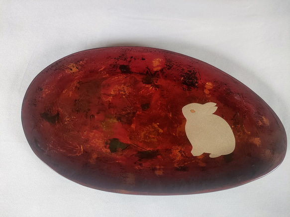 遊遊窯作 うさぎ絵変形丸皿 遊遊窯作 うさぎ絵変形丸皿