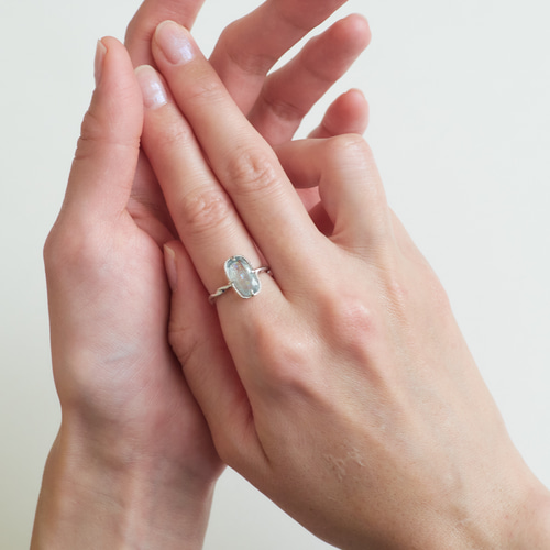 3月誕生石、アクアマリンのシルバーリング【Creema限定】(Silver950