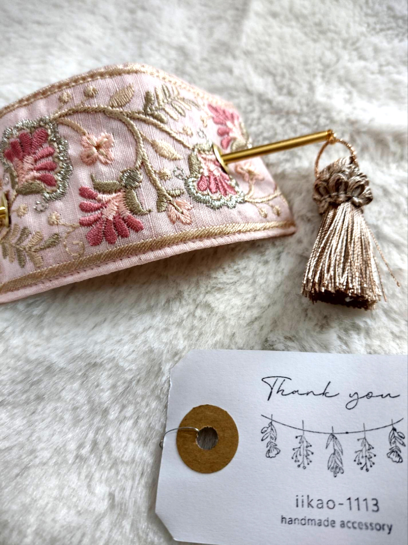 裏まで可愛いインド刺繍リボンのマジェステ/かんざし ピンクピンク