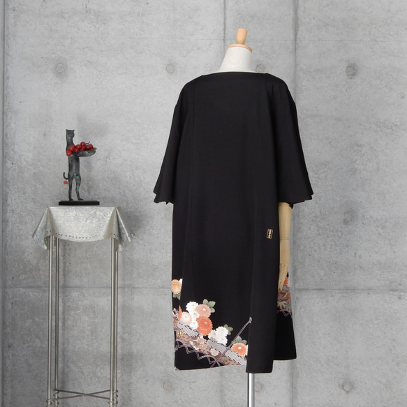 着物リメイク   黒留ワンピース　チュニック　フレアー袖/ フリーサイズ  kimono 　 7枚目の画像