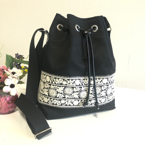 巾着バック 黒系 刺繍リボン 巾着バッグ tumugi 通販｜Creema(クリーマ 