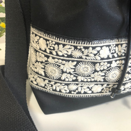 巾着バック 黒系 刺繍リボン 巾着バッグ tumugi 通販｜Creema(クリーマ 
