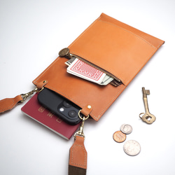artistic leather slim smartphone pochette(*36花紋)smartphone shoul 第10張的照片
