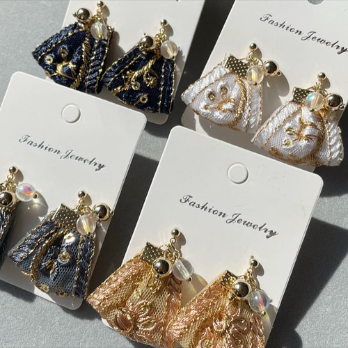 インド刺繍リボンタッセル ピアス 刺繍リボン アクセサリー 流行