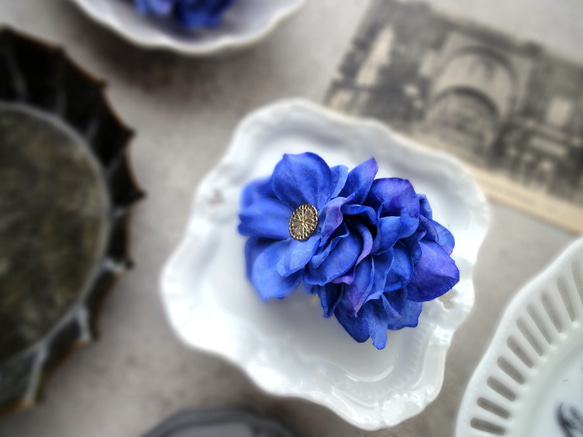 花びらのポニーフック ■ ライラックのふんわりシルエット ■ ブルーパープル 1枚目の画像