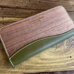 シープスキン】青いラウンドファスナーロングウォレット【イタリアン