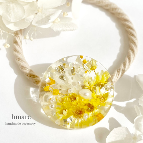 イエローフラワーレジンヘアゴム ポニーフック変更可能。