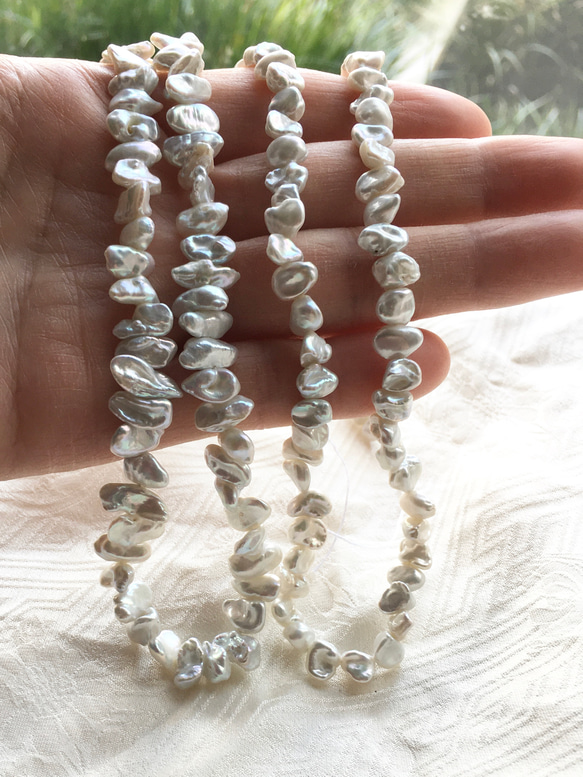 完売です　#393 keshi 湖水真珠　【6個】メタリック白ケシ　6.7×4ミリ　天然色メタリック白　高品質淡水真珠 7枚目の画像
