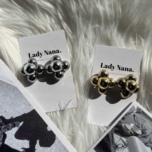 No.41 ピアス（スタッド・一粒） Hana 通販｜Creema(クリーマ) 15510431 