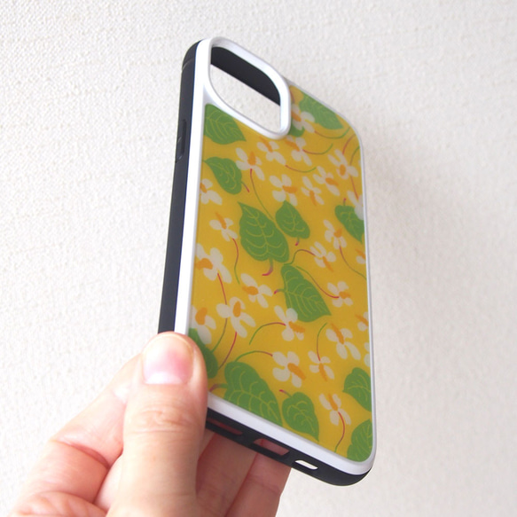 強化ガラスiPhoneケース【春の庭・ドクダミ】 #iPhone15対応 12枚目の画像