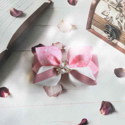 5. ♪桜リボン ヘアクリップ・バナナクリップ ぺんぎんさんの