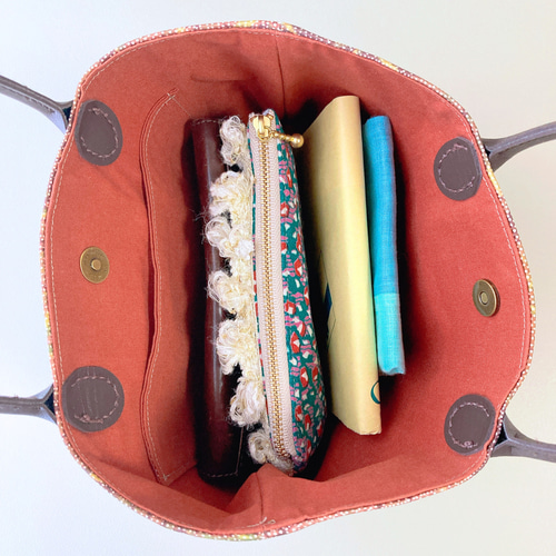 再販】染め大島紬◇着物にも洋服にも合うミニバッグ◇カジュアル