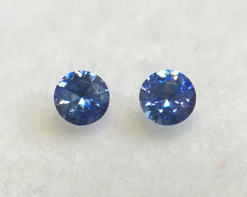 ベニトアイト　2個セット　アメリカ　ルース ベニトアイト 0.187ctルース