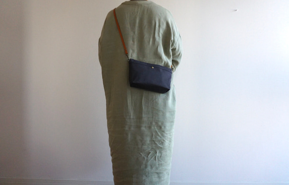 おすすめ★浜松帆布サコッシュ程よいサイズマチ6cmサコッシュ黒 13枚目の画像