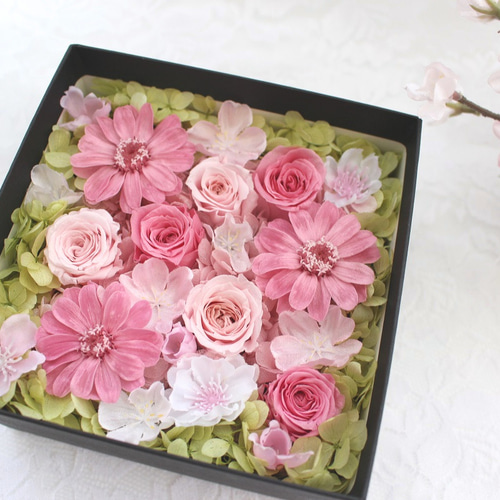 Yukiです。プリザーブドフラワー kusakanmuri×angers 幸せのフラワーボックス プリザーブド