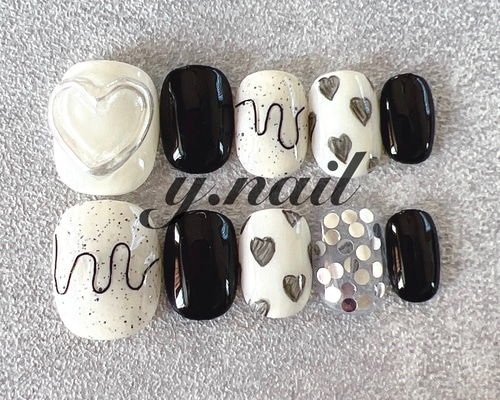 モノトーンハート ネイルチップ モノトーンハート ネイルチップ 2025年】新着順｜#モノトーン