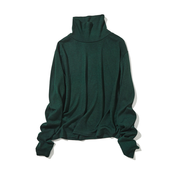 光滑優質的羊毛混紡套頭衫，適合日常穿著。深綠色。 230213-3 第1張的照片