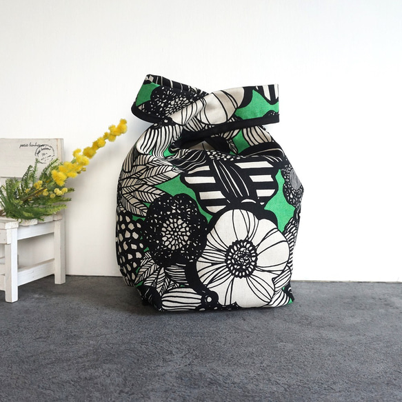 Retro Modern Floral Eco Bag (黑色×綠色) S, M, L 第7張的照片