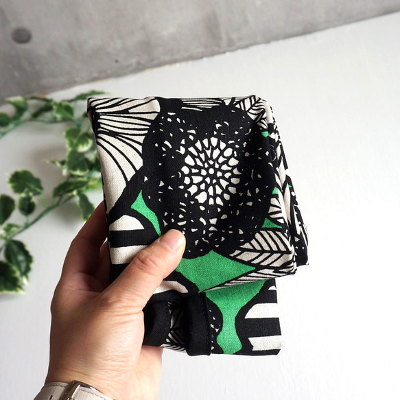 Retro Modern Floral Eco Bag (黑色×綠色) S, M, L 第6張的照片