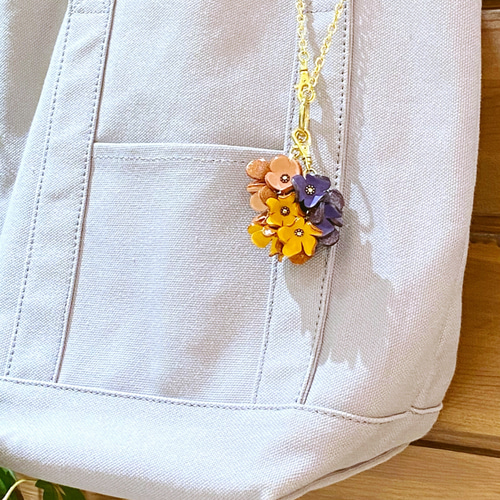 サンプル品SALE¥3,960→¥2,500】2通りの付け方が楽しめるバッグ