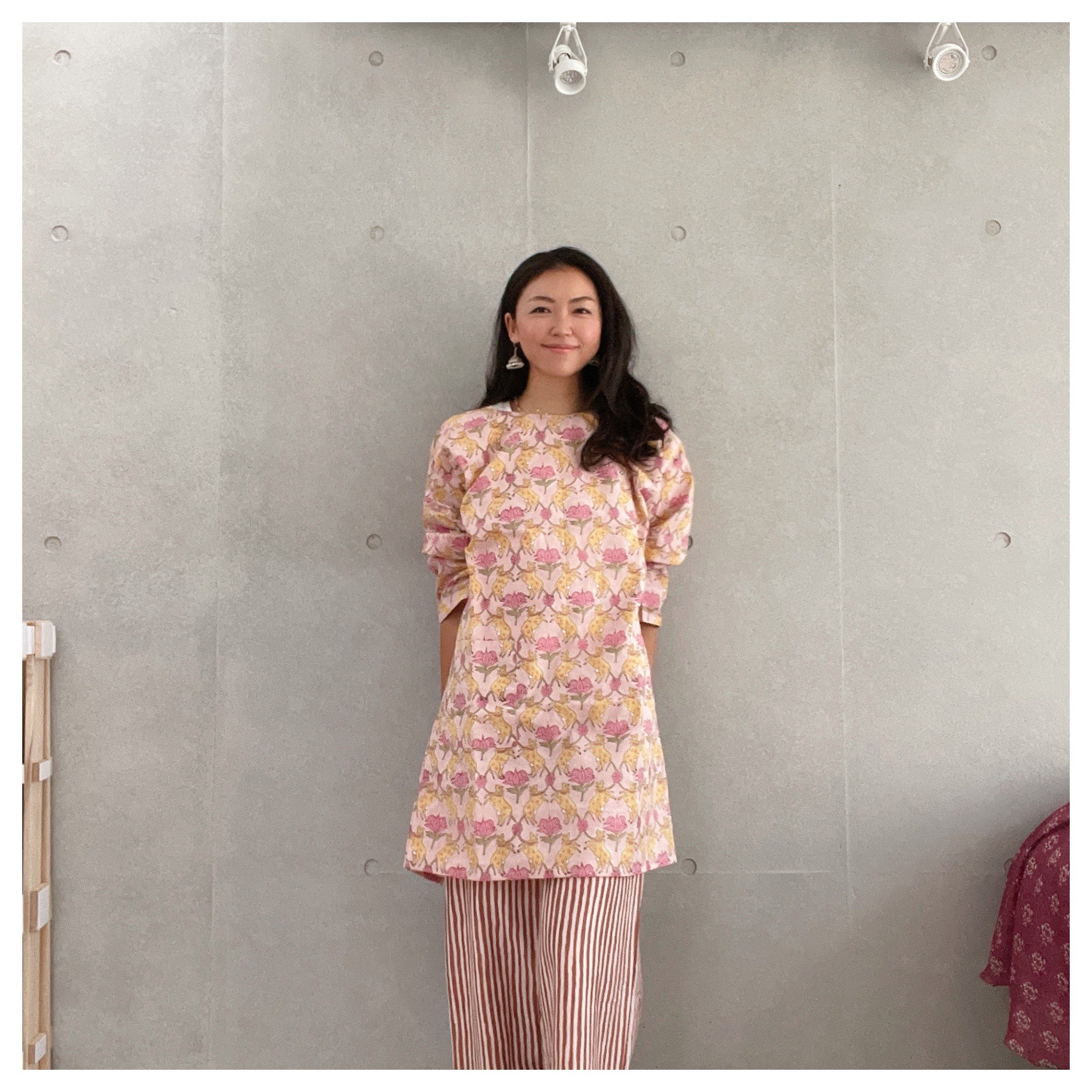 オーガニックコットン＆プリント ブロックプリントの割烹着　牛花