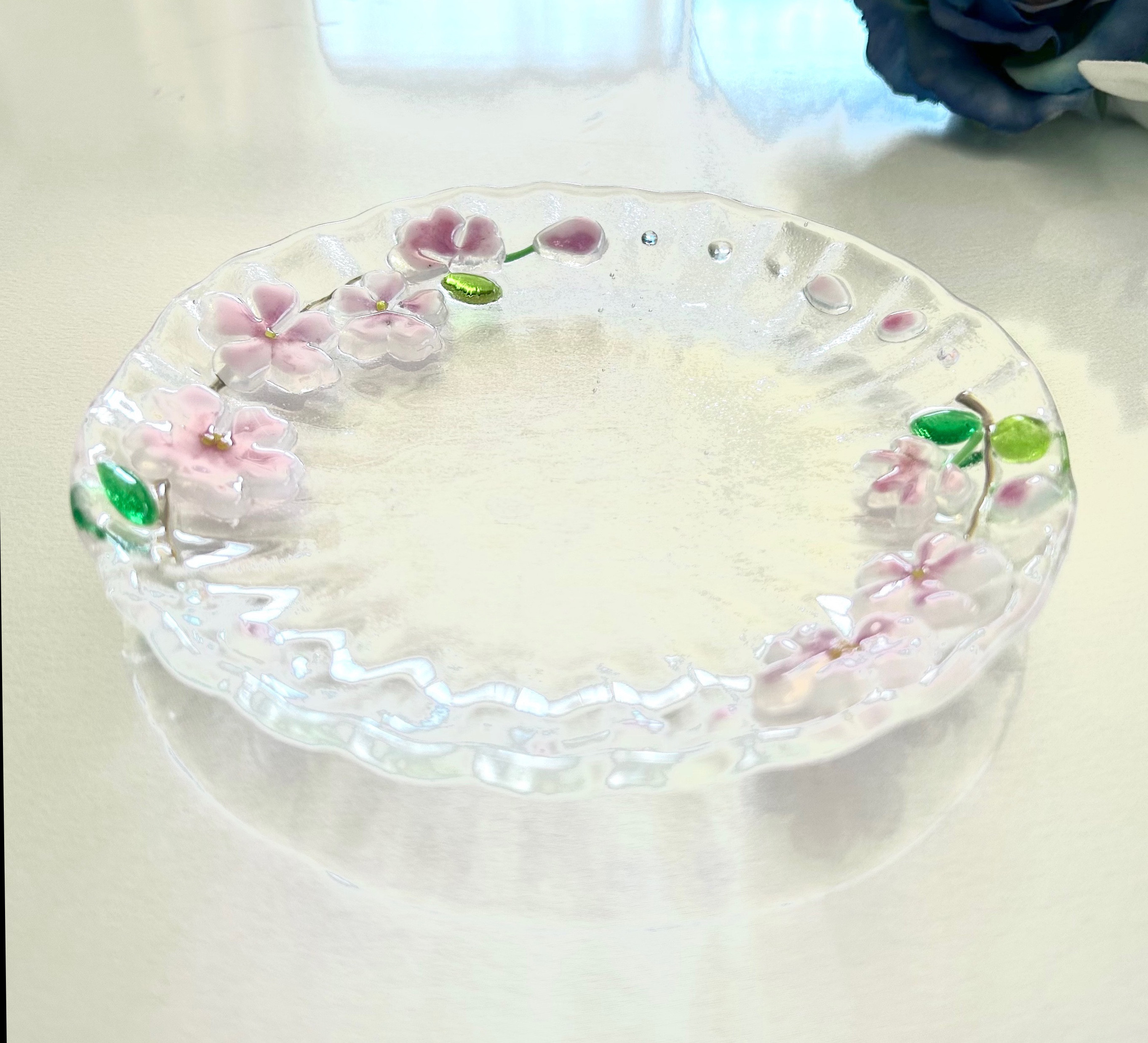 ベネチアンガラス　春爛漫　煌めく透明　桜のお皿