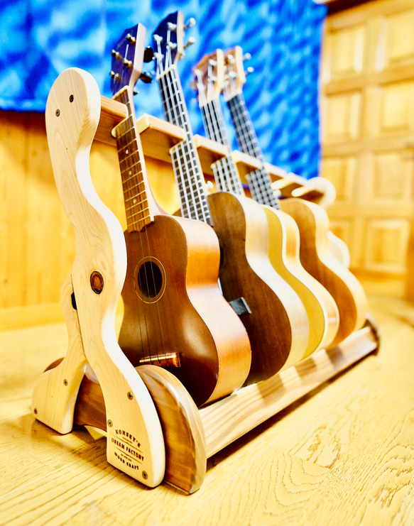 ウクレレ(コンサートテナー)お取引完了しました。