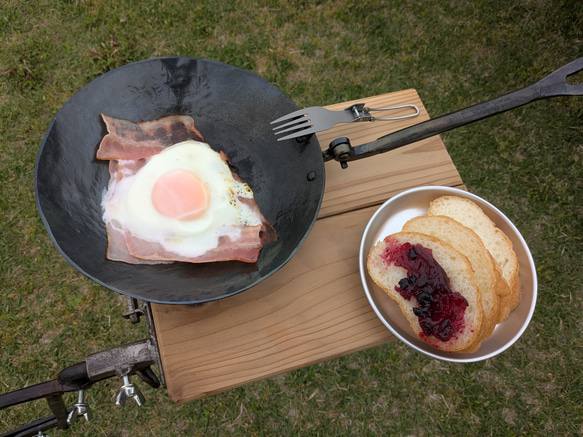 【受注生産】鍛造鉄のフライパン折り畳み式　ソロキャンプ焚き火キャンプギア 13枚目の画像