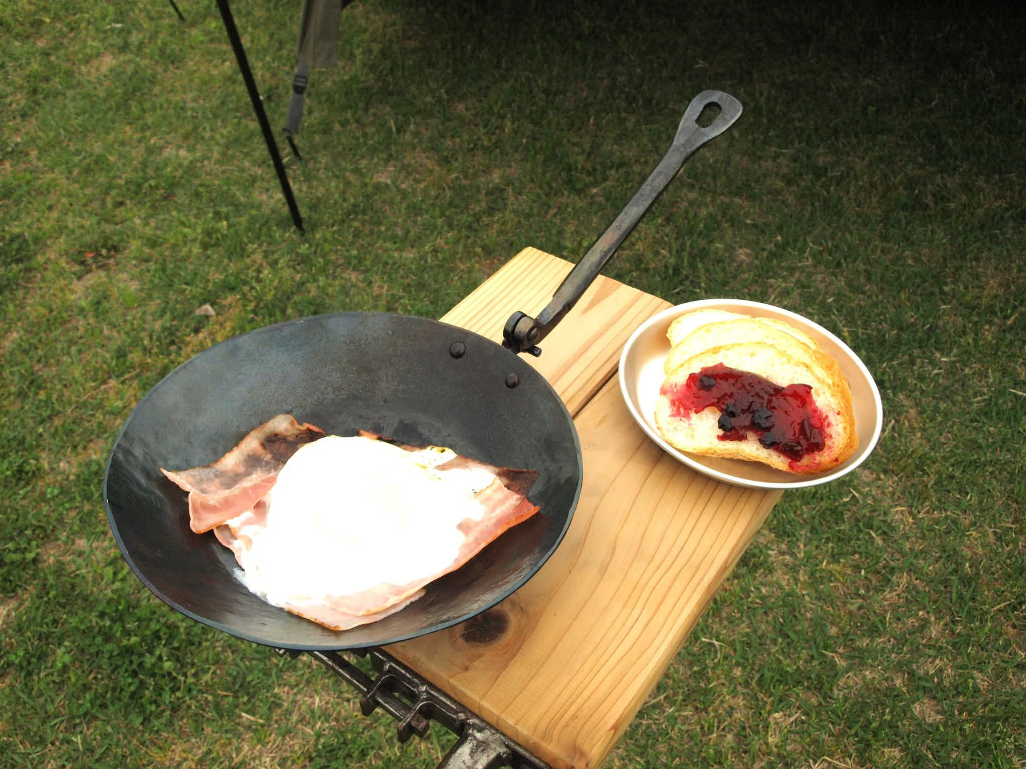 【受注生産】鍛造鉄のフライパン折り畳み式　ソロキャンプ焚き火キャンプギア