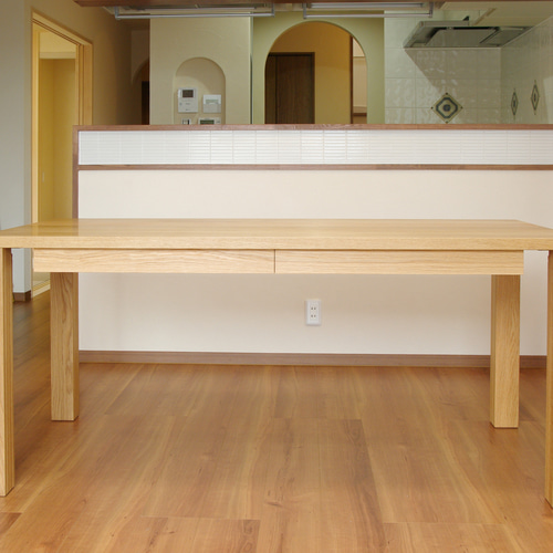 オーク無垢材ダイニングテーブル 美品