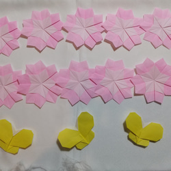 桜の花びらとチョウチョ  折り紙 春 壁面飾り (送料無料) 1枚目の画像