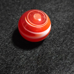 とんぼ玉２個セット(赤、白、オレンジのマーブル柄) 6枚目の画像