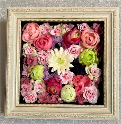 ドライフラワー☆飛び出すラナンキュラス フレームアレンジメント