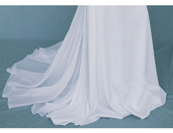 袖リボン スパゲティストラップ ウエディングドレス 4枚目の画像