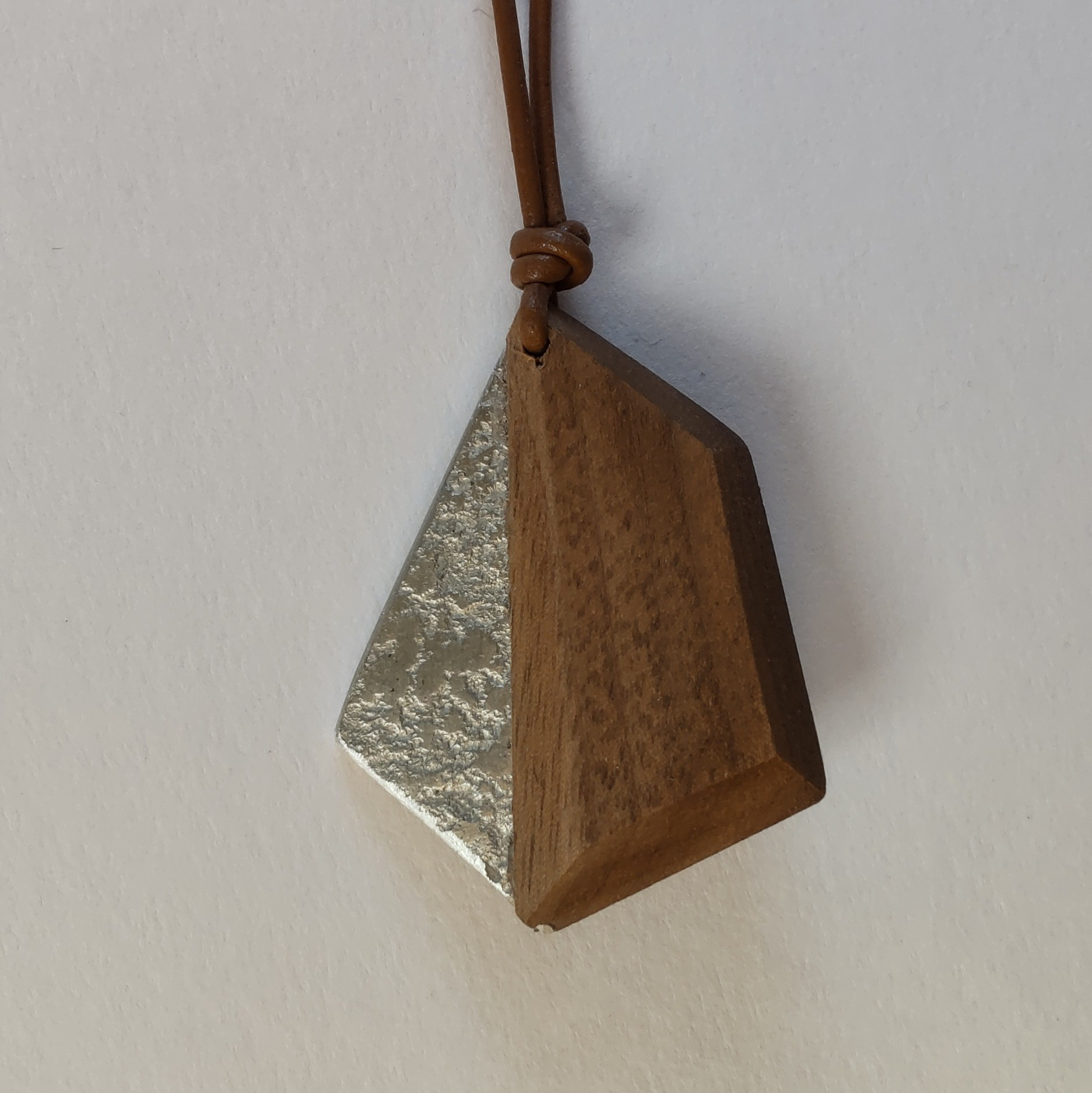 木と金属のコラボペンダント ネックレス・ペンダント 工房 HiM 通販