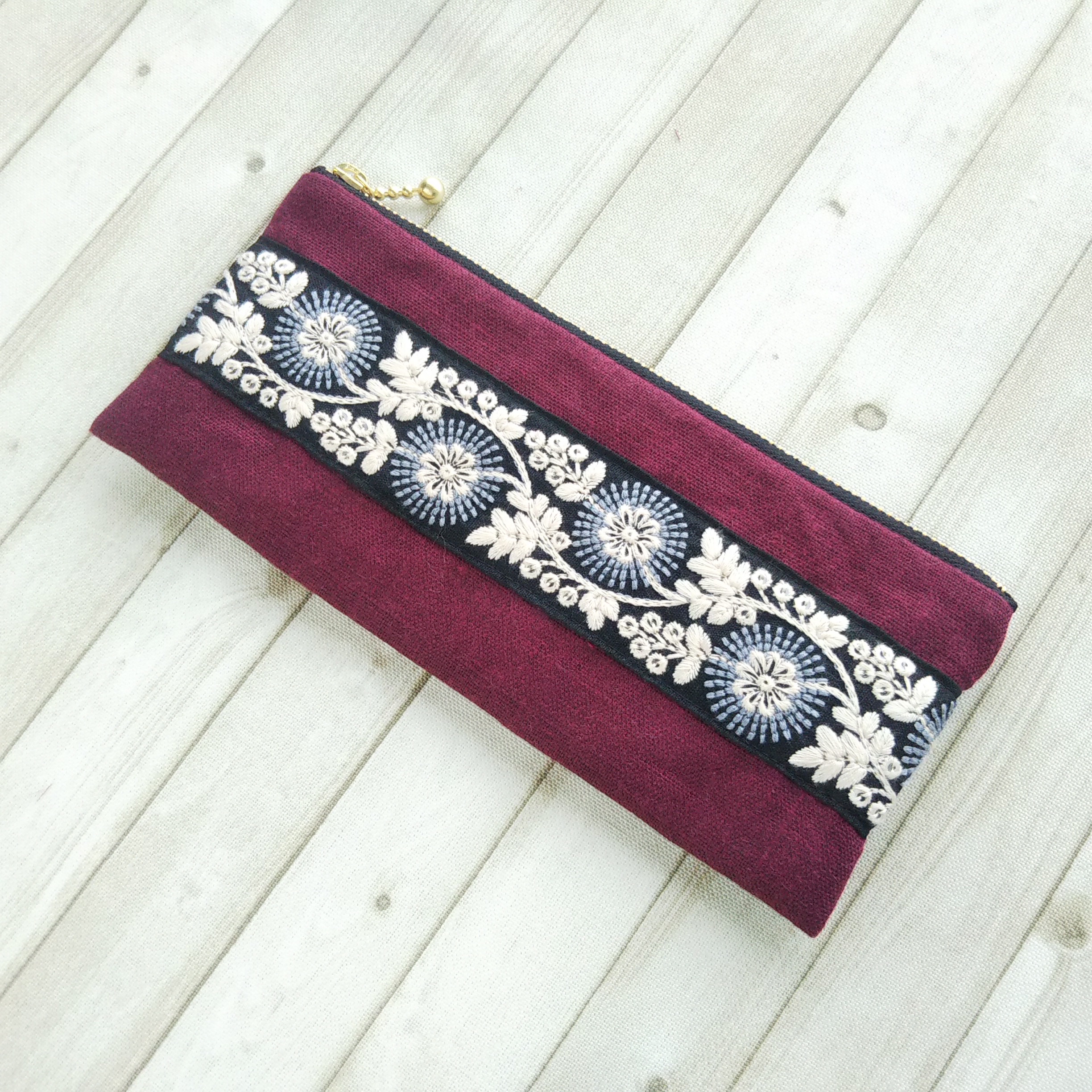 no.383 牛革ペンケース　インド刺繍リボン クォーツ　no.384