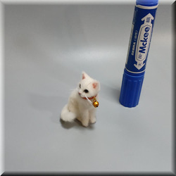 羊毛フェルト　小さな猫　白猫さん　ネコ　ねこ　猫フィギュア 6枚目の画像