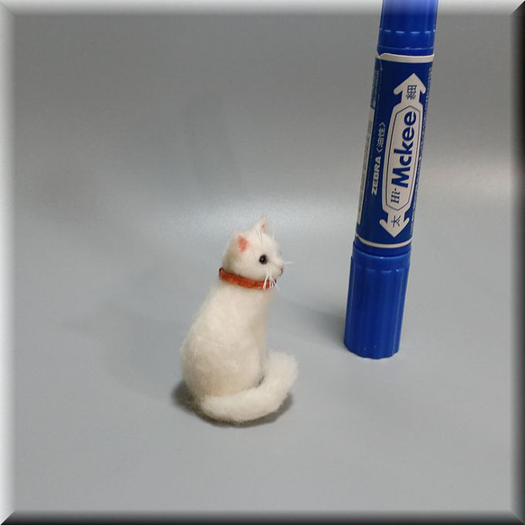 羊毛フェルト　小さな猫　白猫さん　ネコ　ねこ　猫フィギュア 7枚目の画像
