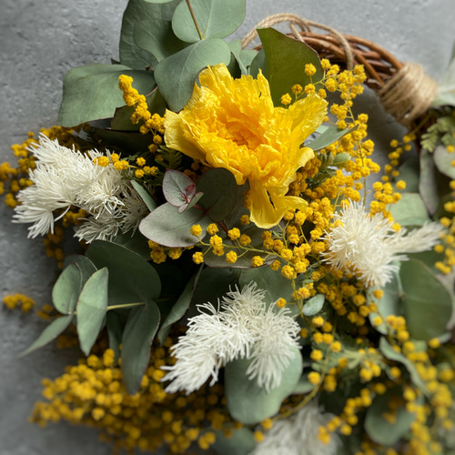 ミモザとラナンキュラスのハーフリース＊春色