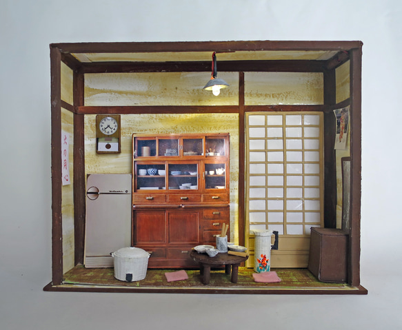 「昭和」　ちゃぶ台を囲んで　完成モデル　ジオラマ　ミニチュア　 2枚目の画像