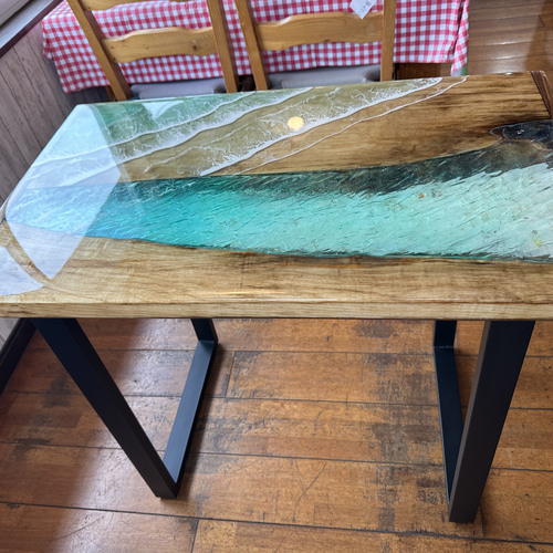 ウッドリバーテーブル タイトプールと波紋 エメラルドブルーの海